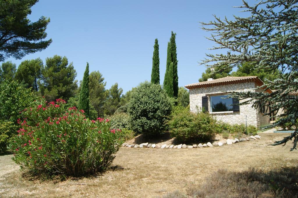 Les Mazets Du Luberon Panzió Puget Kültér fotó