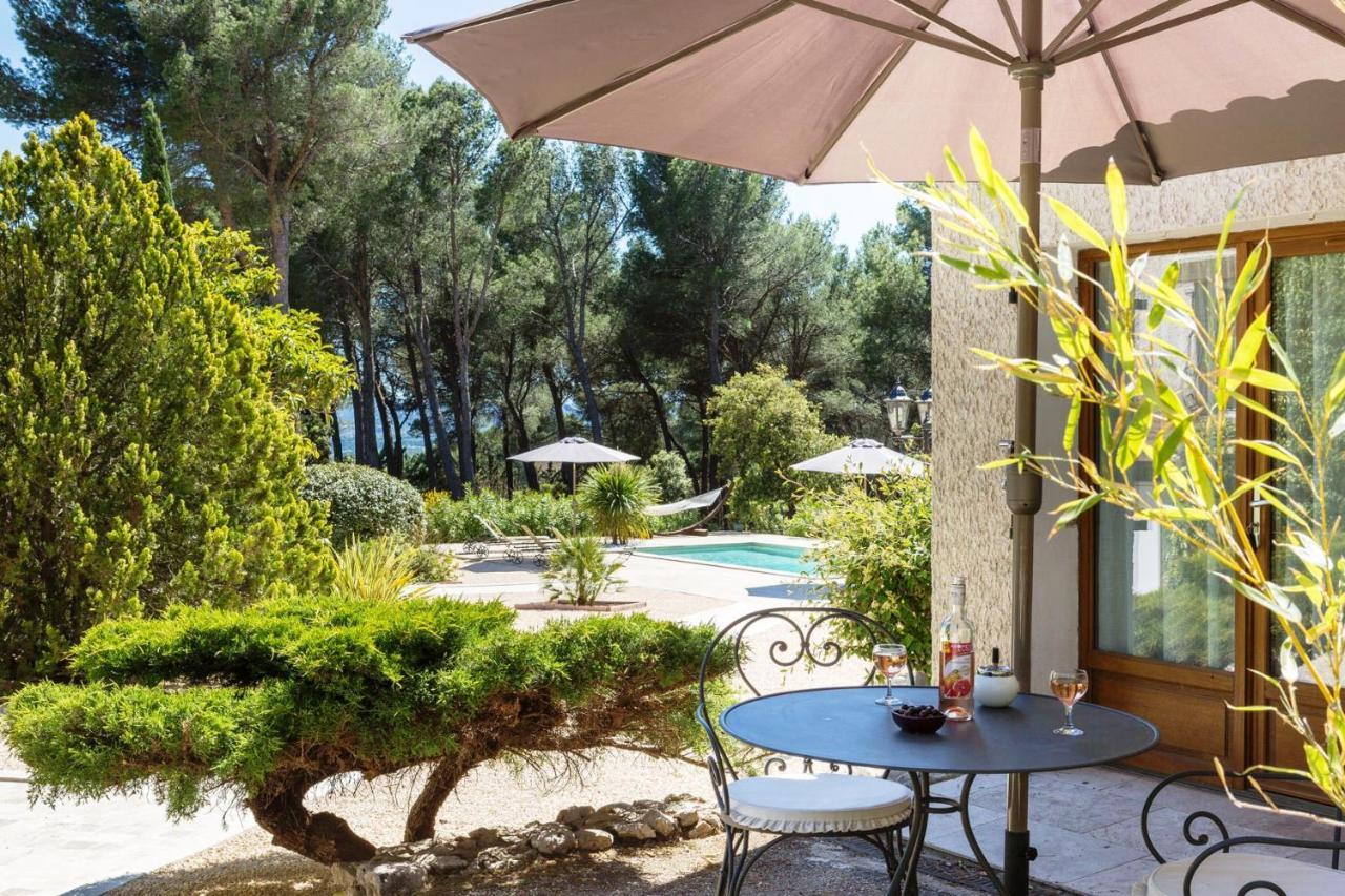 Les Mazets Du Luberon Panzió Puget Kültér fotó